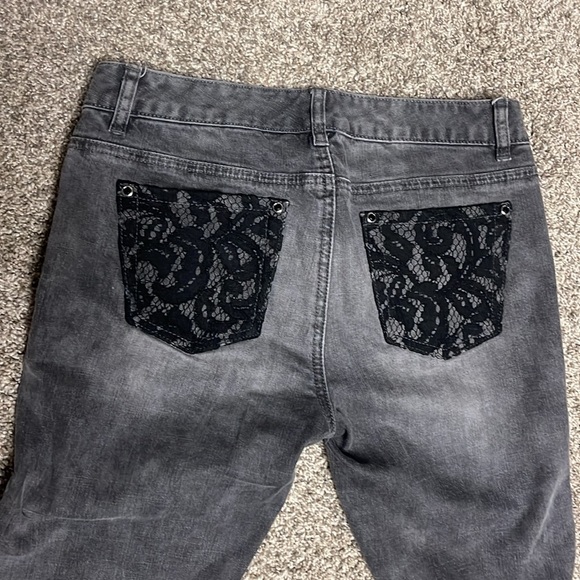Michael Kors Skinny black jeans. Cute lace butt! Size 4 - Picture 2 of 8